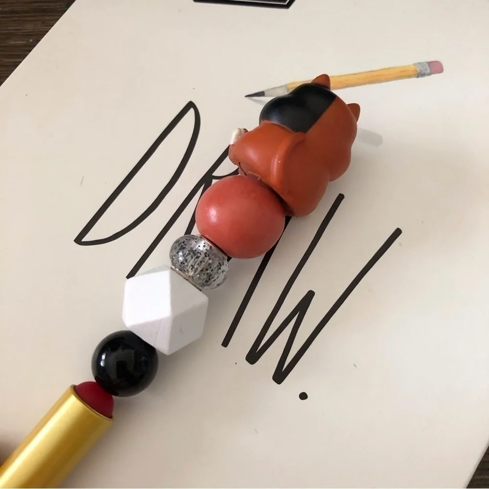 Disney Doorables: Soul: Mr. Mittens handmade beaded pen